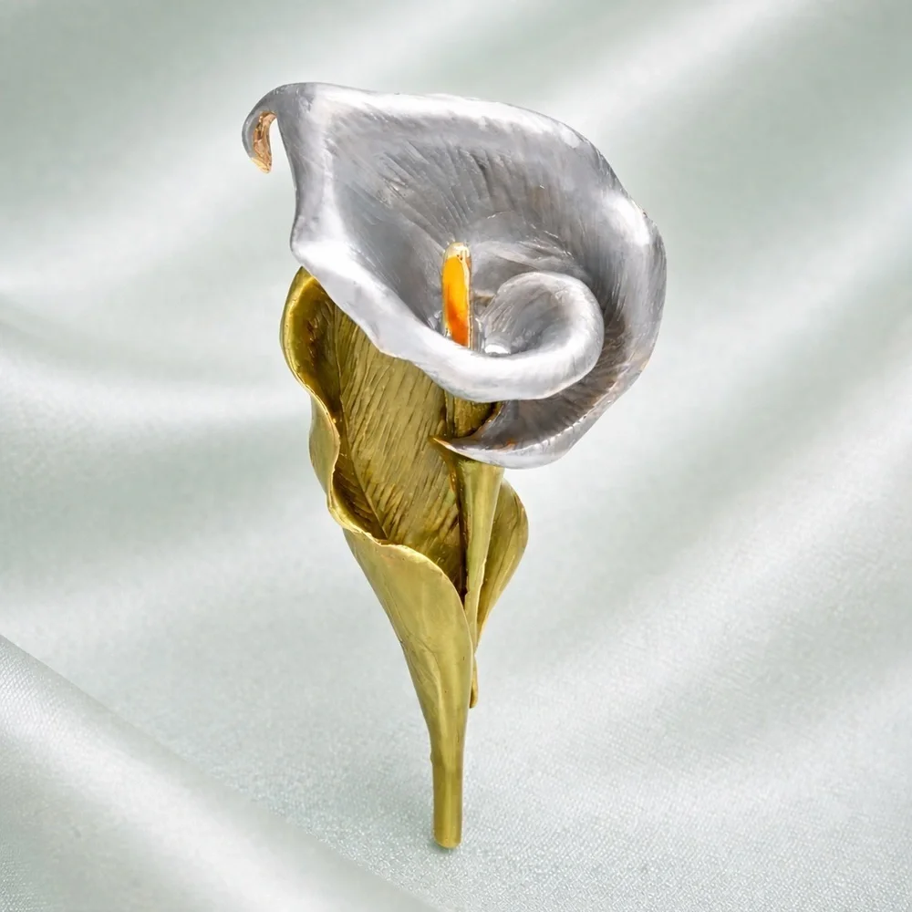 Calla Lily Blue Gold Brooch